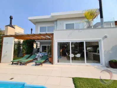 Casa com 4 Quartos à venda, 308m² no Rio Tavares, Florianópolis