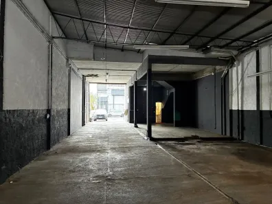 Galpão/Depósito/Armazém para alugar, 265m² no Navegantes, Porto Alegre