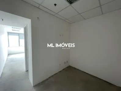Sala Comercial à venda, 28m² no Imbetiba, Macaé