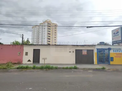 Casa com 2 Quartos para alugar, 71m² no Jardim Patrícia, Uberlândia