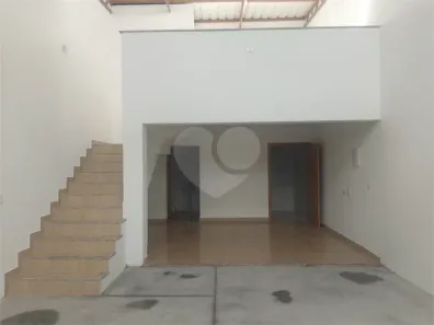 Galpão/Depósito/Armazém para alugar, 170m² no Vila Anastácio, São Paulo