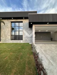 Casa com 4 Quartos à venda, 224m² no Vila Rosa, Goiânia