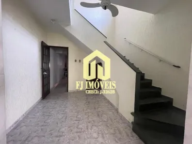 Casa com 3 Quartos à venda, 192m² no Vila Voturua, São Vicente
