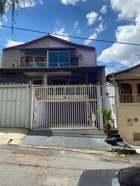 Casa com 3 quartos — Serrano, Belo Horizonte