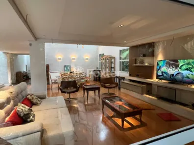 Casa com 5 Quartos à venda, 402m² no Jardim Petrópolis, São Paulo