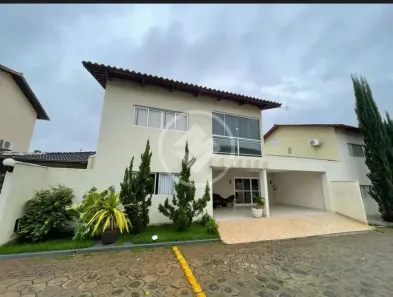 Casa de Condomínio com 3 Quartos à venda, 148m² no Jardim Vitória, Goiânia