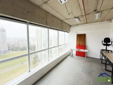 Sala Comercial para alugar, 43m² no Green Valley Alphaville, Barueri