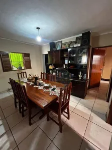 Casa com 3 Quartos à venda, 156m² no Vila Arquelau, Uberaba