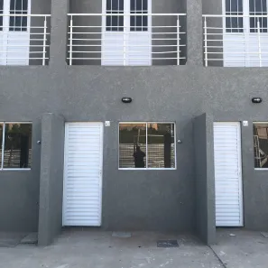 Sobrado com 2 Quartos à venda, 42m² no Vila Helena, Sorocaba