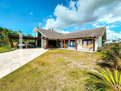 Casa de Condomínio com 4 Quartos à venda, 275m² no Atlântida-Sul, Osório