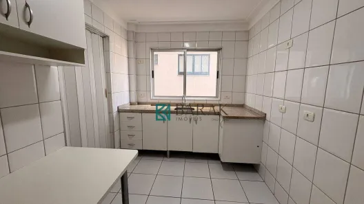 Apartamento com 2 Quartos para alugar, 65m² no Zona 07, Maringá