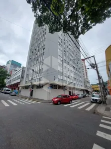 Apartamento com 2 Quartos para alugar, 70m² no Centro, Florianópolis