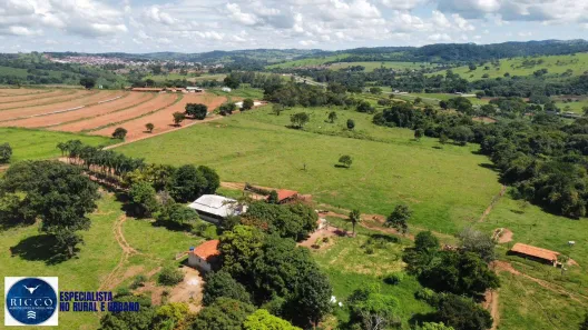 Fazenda/Sítio com 3 Quartos à venda, 5m² no Setor Central, Itauçu