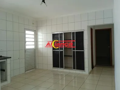 Casa com 4 Quartos à venda, 240m² no Vila Adelaide Perella, Guarulhos