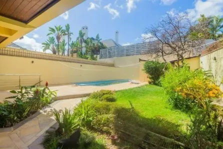 Casa com 5 Quartos para alugar, 563m² no Chácara das Pedras, Porto Alegre