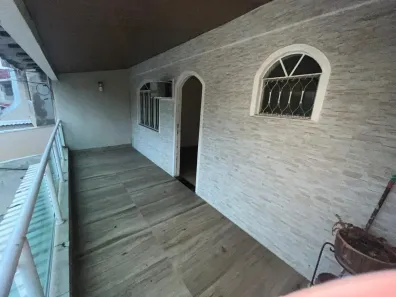 Casa com 2 Quartos para alugar, 129m² no Portuguesa, Rio de Janeiro