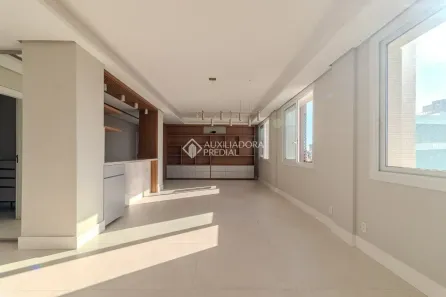 Apartamento com 3 Quartos à venda, 168m² no Moinhos de Vento, Porto Alegre