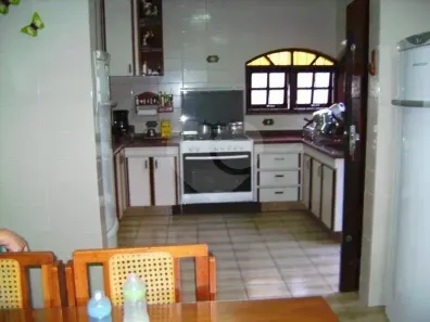 Sobrado com 3 Quartos à venda, 280m² no Vila Nivi, São Paulo