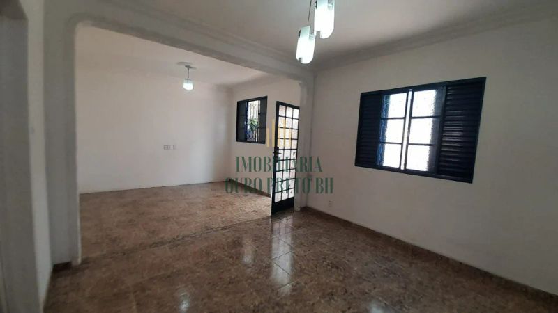 Casa com 4 quartos — Céu Azul, Belo Horizonte