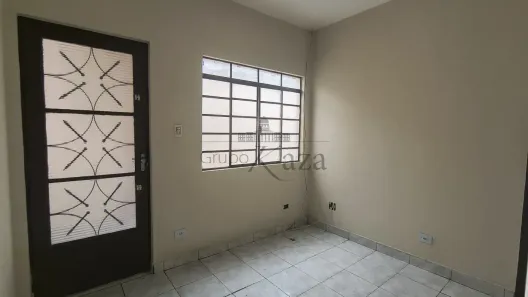Casa com 2 Quartos para alugar, 96m² no Vila Formosa, Jacareí
