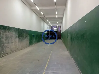 Galpão/Depósito/Armazém para alugar, 230m² no Vila Mathias, Santos