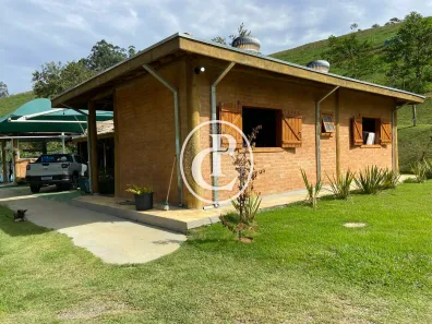 Fazenda/Sítio com 3 Quartos à venda, 250m² no , Monteiro Lobato