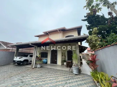 Sobrado com 4 Quartos à venda, 325m² no Balneário Arpoador, Peruíbe
