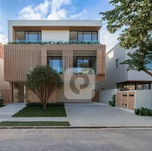 Sobrado com 5 Quartos à venda, 600m² no Barra da Tijuca, Rio de Janeiro
