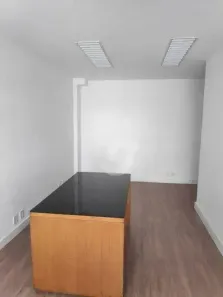 Sala Comercial à venda, 25m² no Centro, Niterói