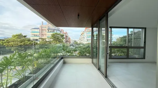 Apartamento com 3 Quartos à venda, 150m² no Jurerê Internacional, Florianópolis