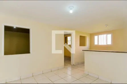 Casa com 2 Quartos para alugar, 100m² no Centro, Guarulhos