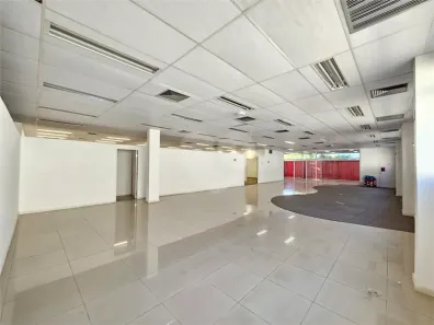 Prédio Comercial com 10 Quartos para alugar, 541m² no Cidade Monções, São Paulo