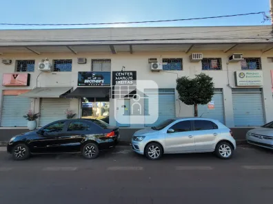 Sala Comercial para alugar, 30m² no Daniel Fonseca, Uberlândia