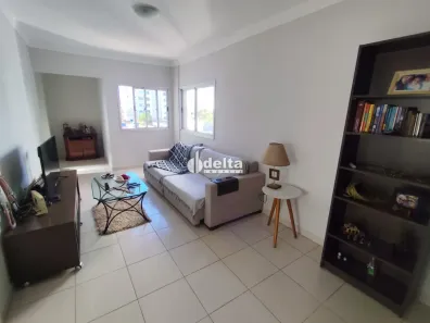 Apartamento com 2 Quartos para alugar, 72m² no Saraiva, Uberlândia