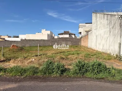 Lote/Terreno à venda, 300m² no Jardim Inconfidência, Uberlândia