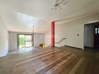 Casa com 3 Quartos para alugar, 240m² no Jardim Itu, Porto Alegre