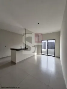 Casa com 2 Quartos à venda, 65m² no Luizote de Freitas, Uberlândia
