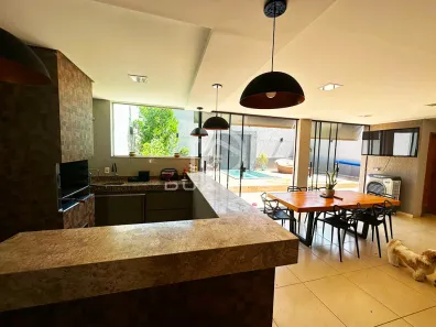 Sobrado com 3 Quartos à venda, 244m² no Residencial Bela Vista, Anápolis