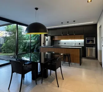 Casa com 3 Quartos à venda, 150m² no Alto Umuarama, Uberlândia