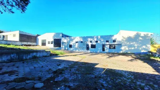 Ponto Comercial para alugar, 730m² no São João, Santa Maria