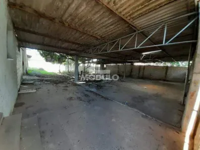 Galpão/Depósito/Armazém para alugar, 200m² no Tubalina, Uberlândia