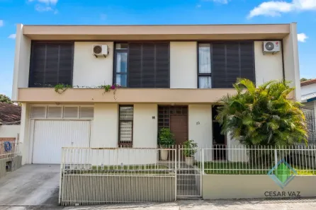 Sobrado com 3 Quartos à venda, 257m² no Itaguaçu, Florianópolis