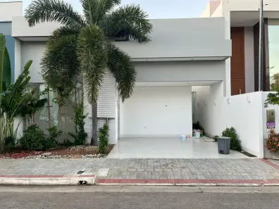 Casa de Condomínio com 3 Quartos para alugar, 120m² no Cidade Universitária, Petrolina