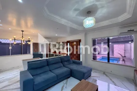 Casa de Condomínio com 5 Quartos para alugar, 400m² no Recreio dos Bandeirantes, Rio de Janeiro