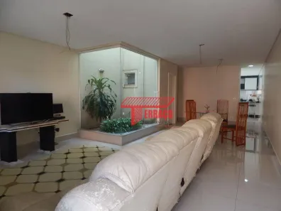 Sobrado com 3 Quartos à venda, 245m² no Santa Terezinha, São Bernardo do Campo