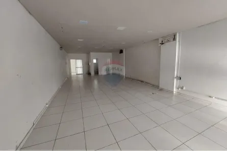 Ponto Comercial para alugar, 100m² no Centro, Passo Fundo