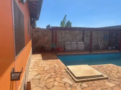 Casa com 2 Quartos para alugar, 150m² no Jardim Fortaleza, Paulínia