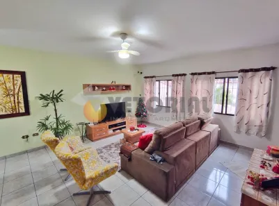 Sobrado com 3 Quartos à venda, 235m² no Balneário Forest, Caraguatatuba