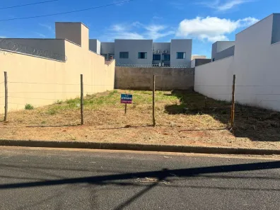Lote/Terreno à venda, 300m² no Novo Mundo, Uberlândia