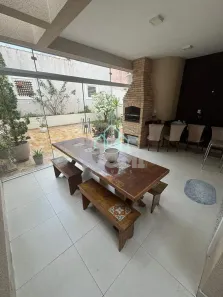 Sobrado com 5 Quartos à venda, 248m² no Jardim Independência, Taubaté